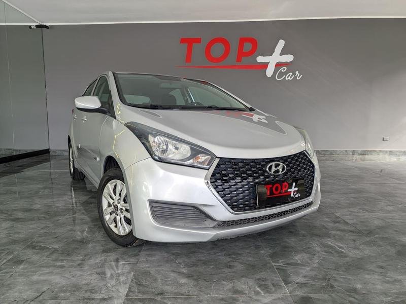 Hyundai HB20 Unique 1.0 Flex 12V Mec. na cor Prata em Curitiba / PR - 567