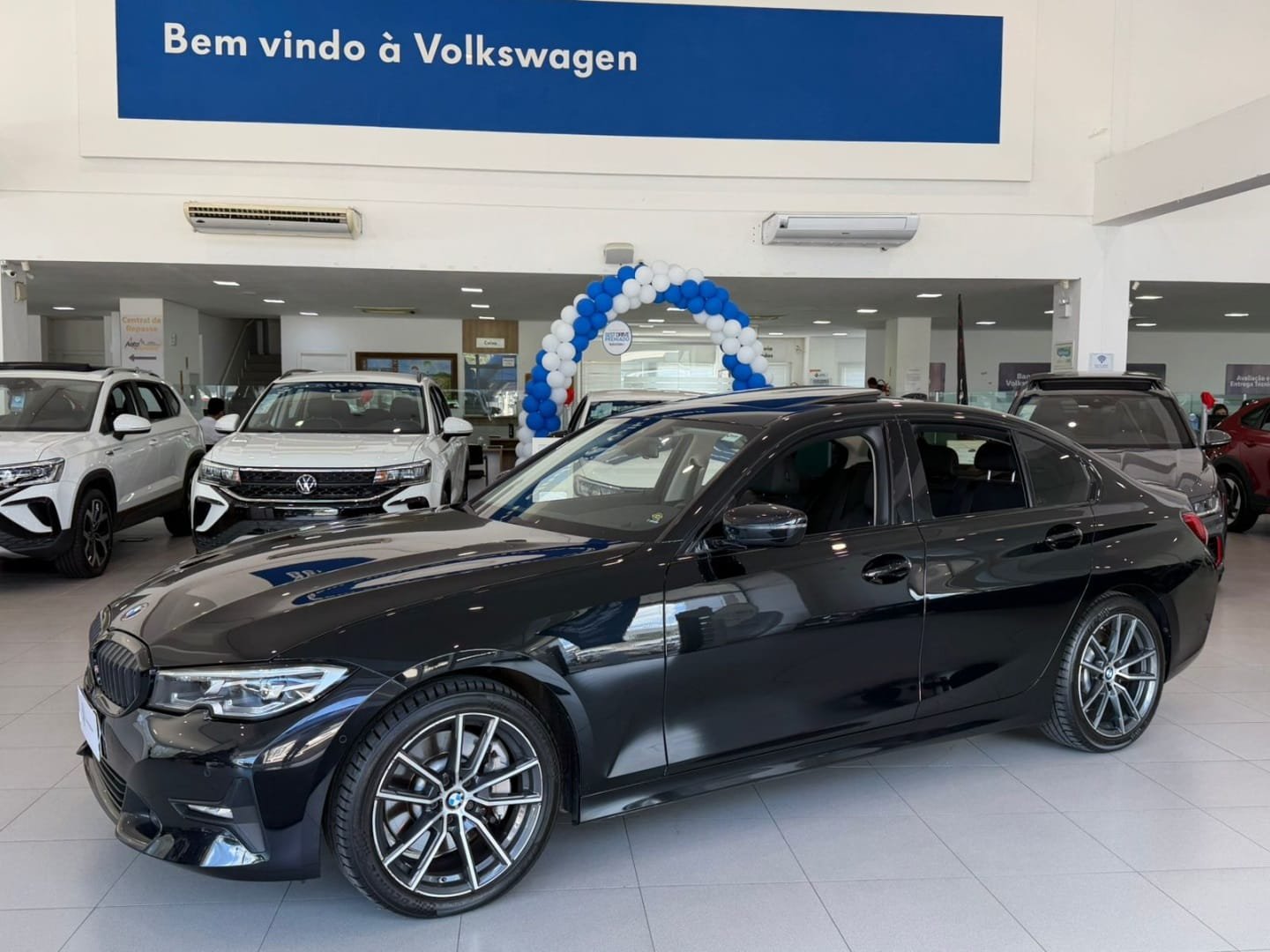 BMW 330i M Sport 2.0 TB 16V 4p na cor Preto em Itajaí / SC - 5675