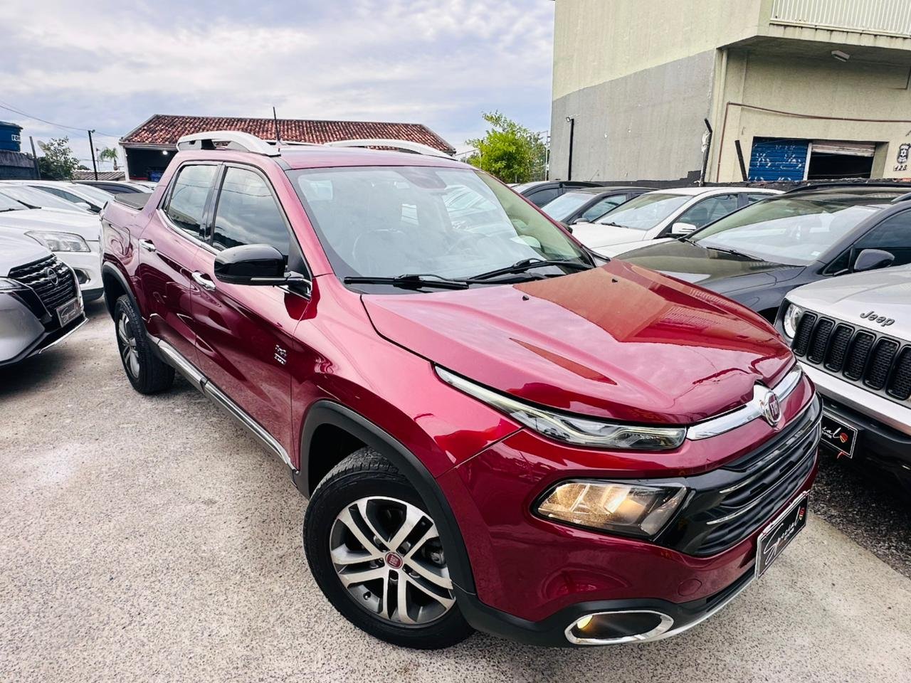 Fiat Toro Volcano 2.0 16V 4x4 TB Diesel Aut. na cor Vermelho em Pinhais / PR - 6520
