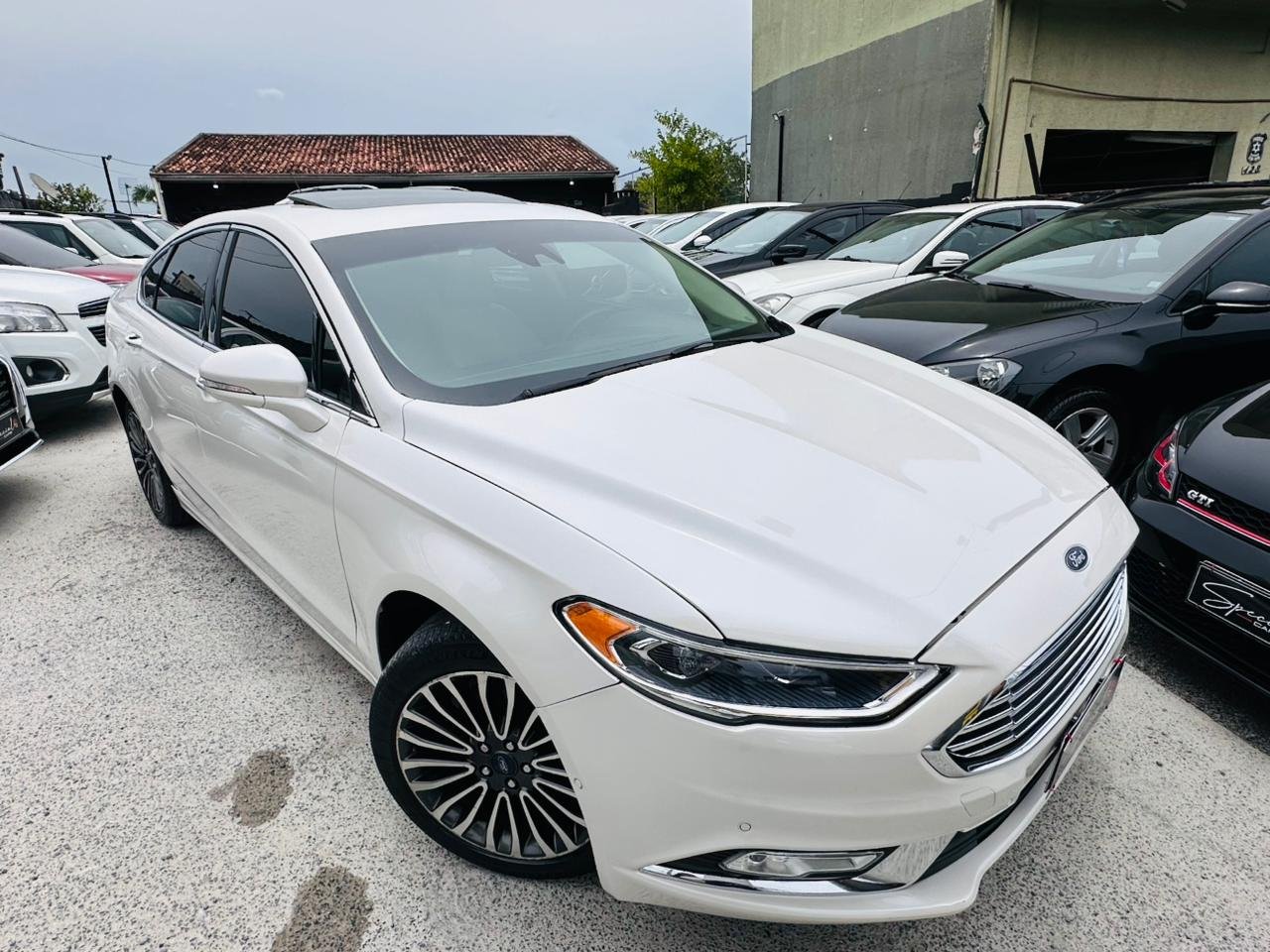 Ford Fusion Titanium 2.0 GTDI Eco. Awd Aut. na cor Branco em Pinhais / PR - 6525