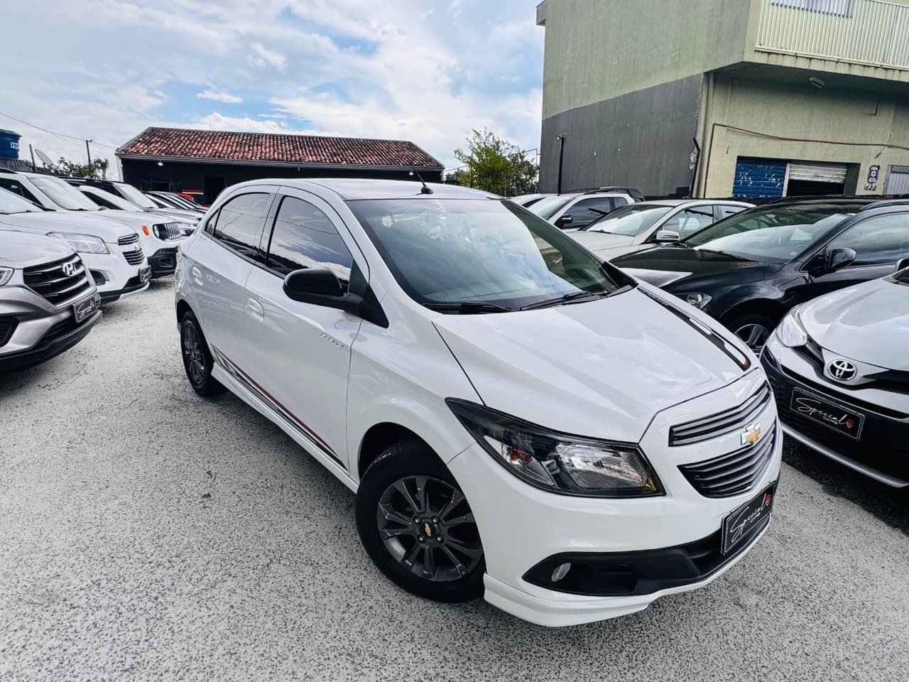 imagem de HATCH EFFECT 1.4 8V F.Power 5p Mec.