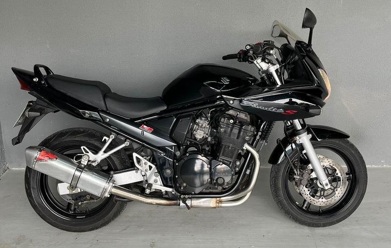 Honda HR-V EXL 1.8 Flexone 16V 5p Aut. na cor Preto em Colombo / PR - 656