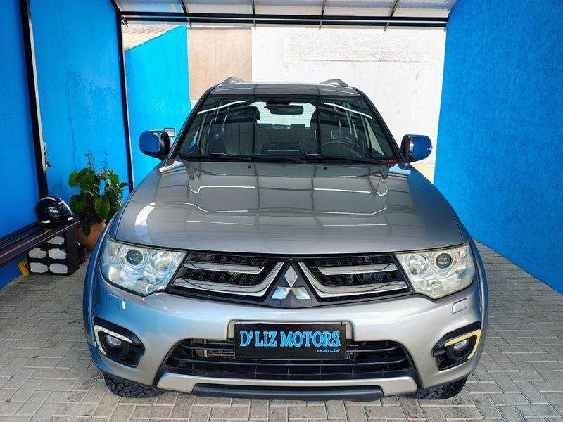Mitsubishi Pajero HPE 3.2 4x4 T.I. Dies. 5p Aut. na cor Prata em Curitiba / PR - 6641