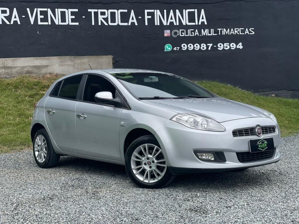 Fiat Bravo ESSENCE Dualogic 1.8 Flex 16V 5p na cor Cinza em Joinville / SC - 6797