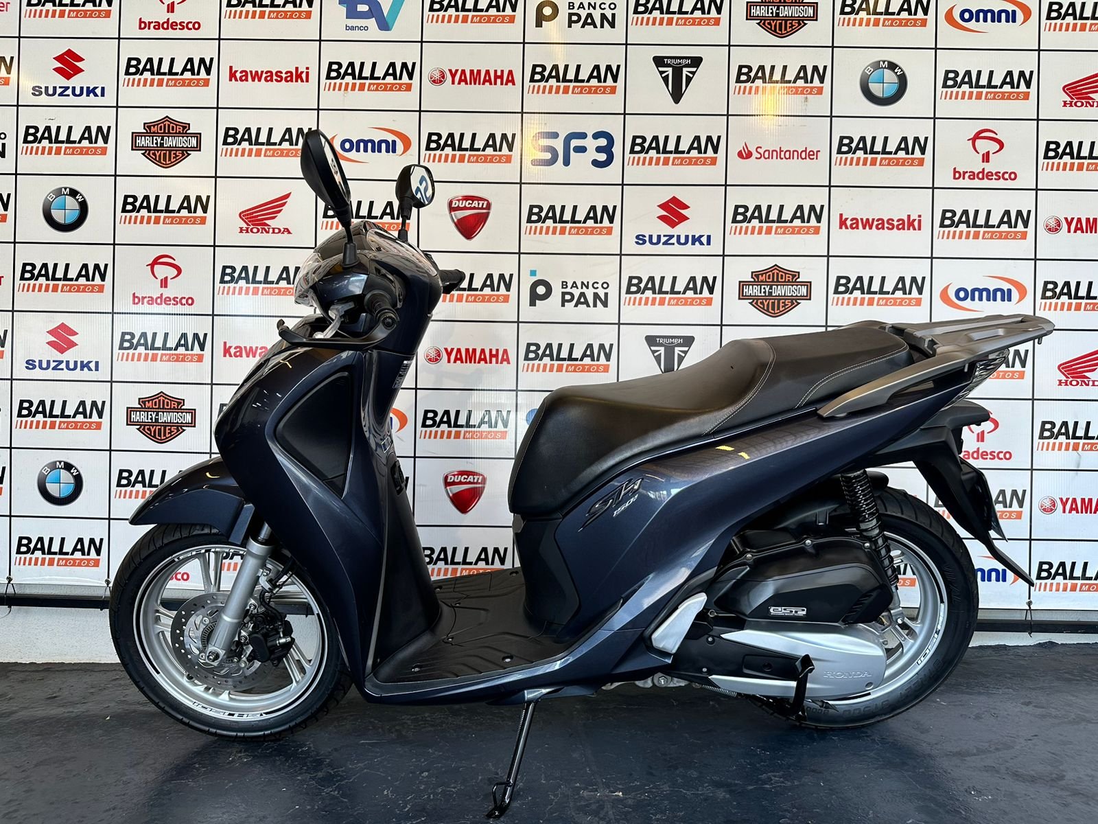Honda SH 150i/DLX  na cor Cinza em Londrina / PR - 6937