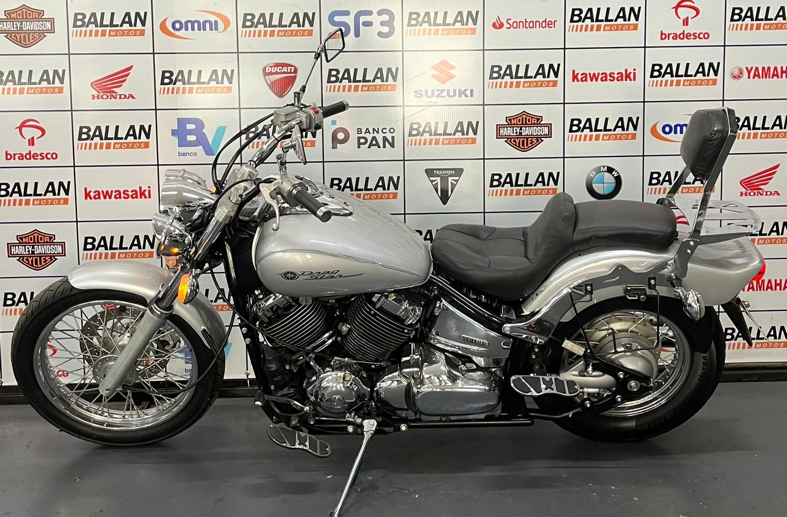 YAMAHA XVS 650 DRAG STAR  na cor Cinza em Londrina / PR - 6944