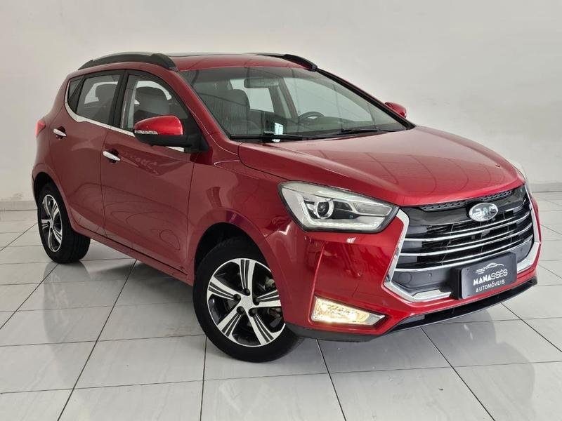 JAC T40 PLUS 1.6 16V 5p Aut. na cor Vermelho em Curitiba / PR - 7171