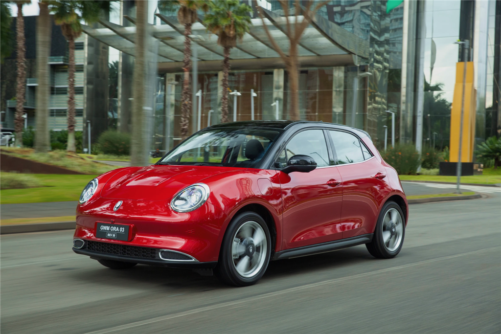 GWM Ora 03 Skin (Elétrico) na cor Vermelho em Curitiba / PR - 7426