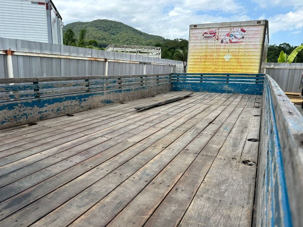 Mercedes-Benz Accelo 1016 2p (diesel) (E5) na cor Azul em Palhoça / SC - 763649