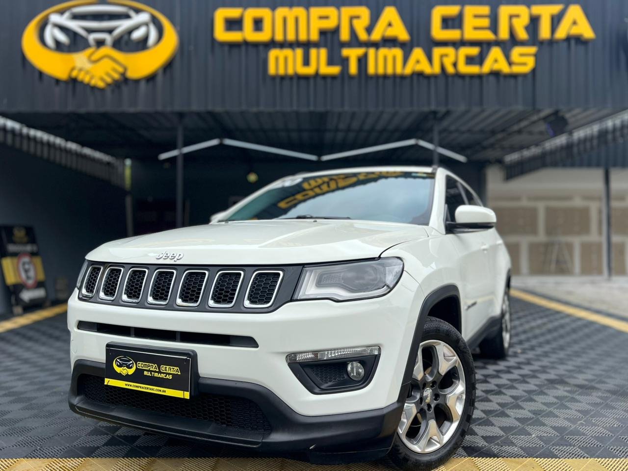 imagem de LONGITUDE 2.0 4x2 Flex 16V Aut.