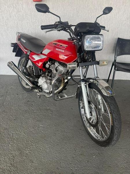 Honda CG 125 TODAY  na cor Vermelho em Curitiba / PR - 766349