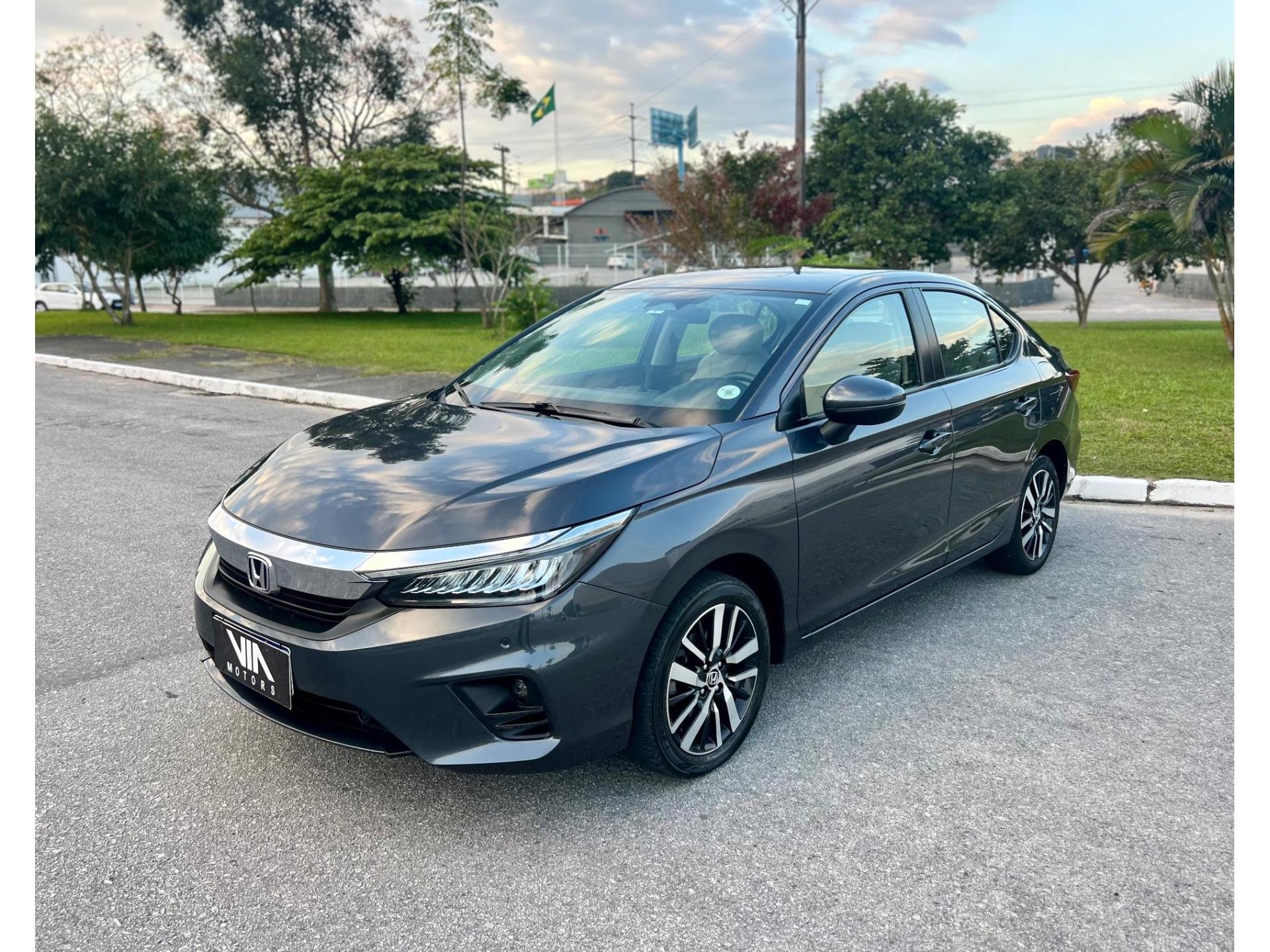 imagem de Sedan Touring 1.5 Flex 16V 4p Aut.