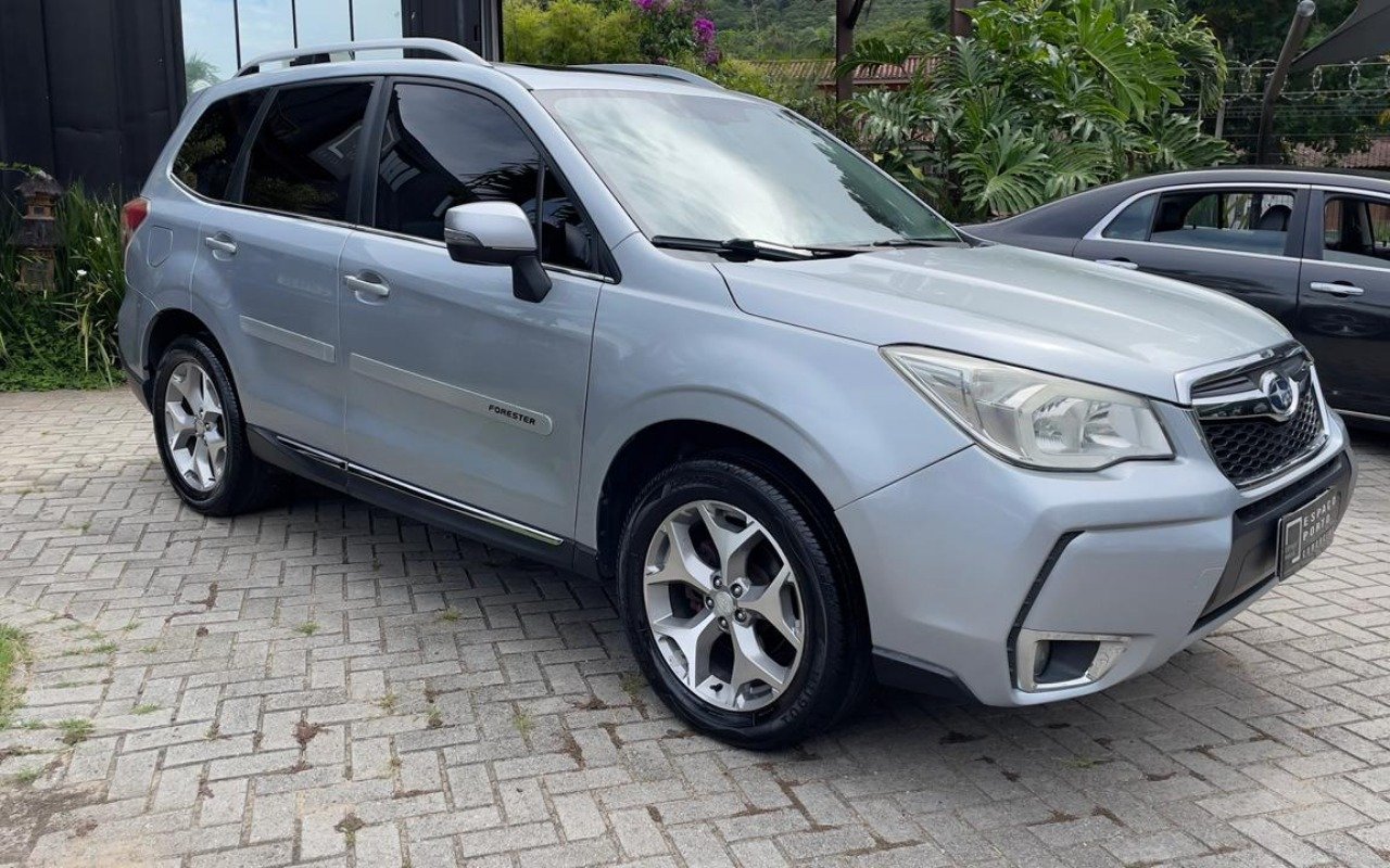 Subaru Forester 2.0/2.0 S/2.0 ES 4x4 Aut. na cor Prata em Florianópolis / SC - 771172