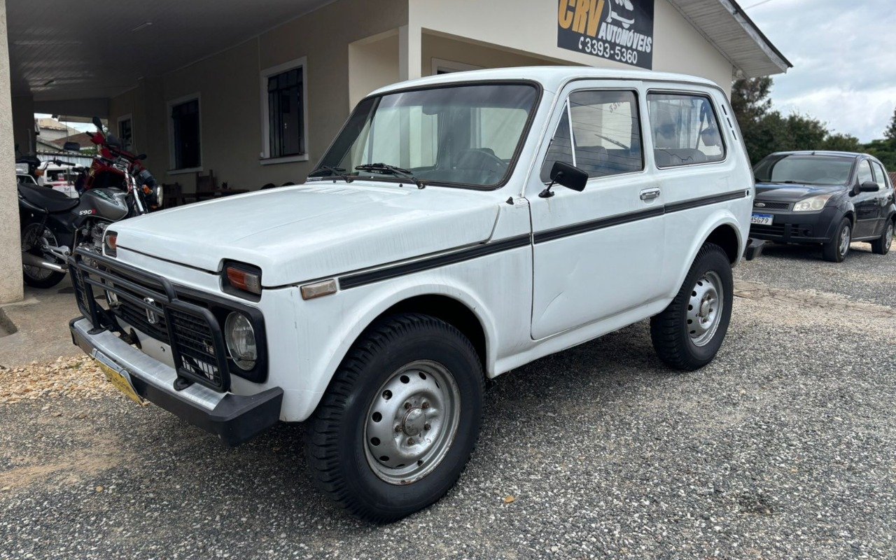 Lada Niva 1.6/ CD 4x4 na cor Branco em Campo Largo / PR - 774304