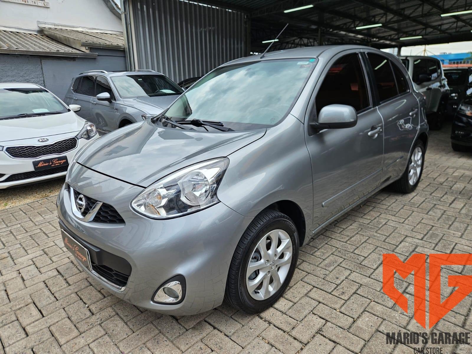 Nissan MARCH SV 1.0 12V Flex 5p na cor Cinza em Blumenau / SC - 774561