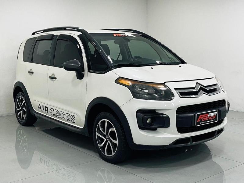 imagem de 1.6 So Chic Turbo 16V 5p Aut.