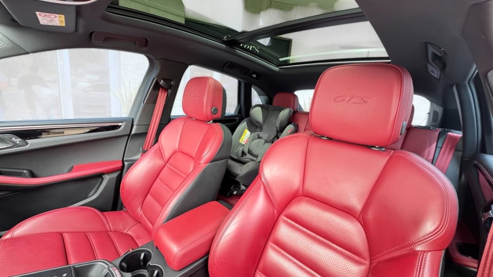 Porsche Macan GTS 2.9 Bi-Turbo na cor Branco no Porto Alegre / RS - 775545