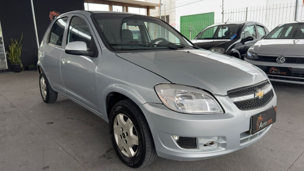 Chevrolet Celta Spirit/ LT 1.0 MPFI 8V FlexP. 5p na cor Cinza em Palhoça / SC - 775802