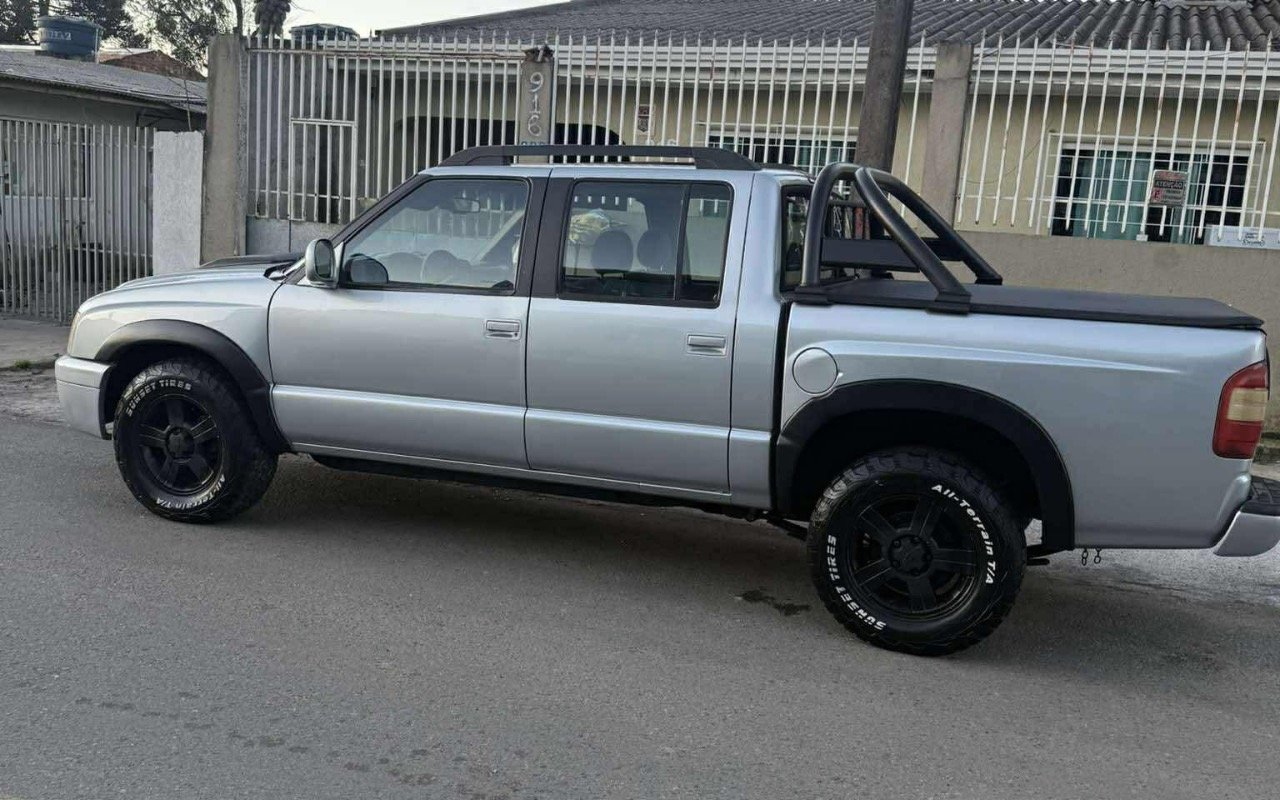 imagem de P-Up Tornado 2.8 TDI 4x2/4x4 CD Dies