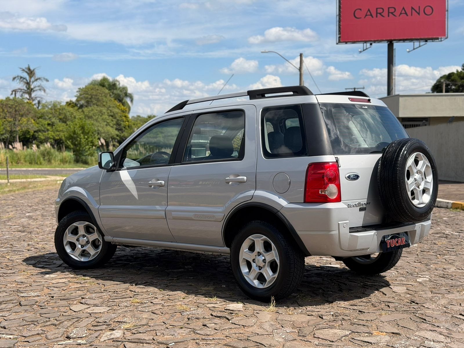 Ford EcoSport XLT 2.0/ 2.0 Flex 16V 5p Aut. na cor Cinza no Dois Irmãos / RS - 777877