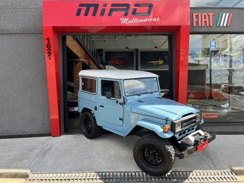 Toyota Bandeirante Jipe Cap.de Aço Chas. Curto Diesel na cor Azul em Ponta Grossa / PR - 778235