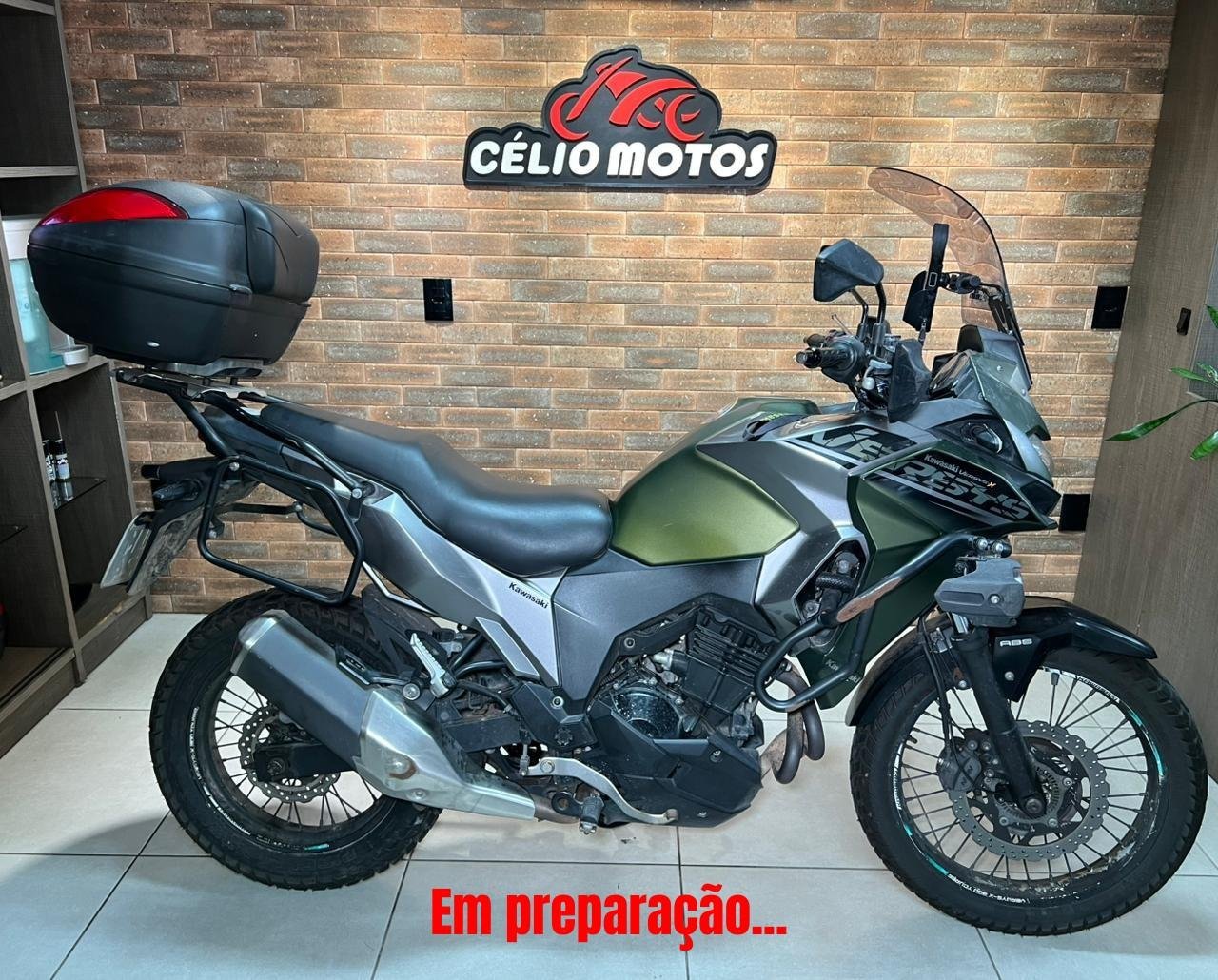 KAWASAKI Versys-X 300 TOURER  na cor Verde em Palhoça / SC - 778349