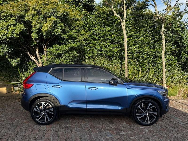 imagem de T-5 R-DESIGN 2.0 252cv AWD