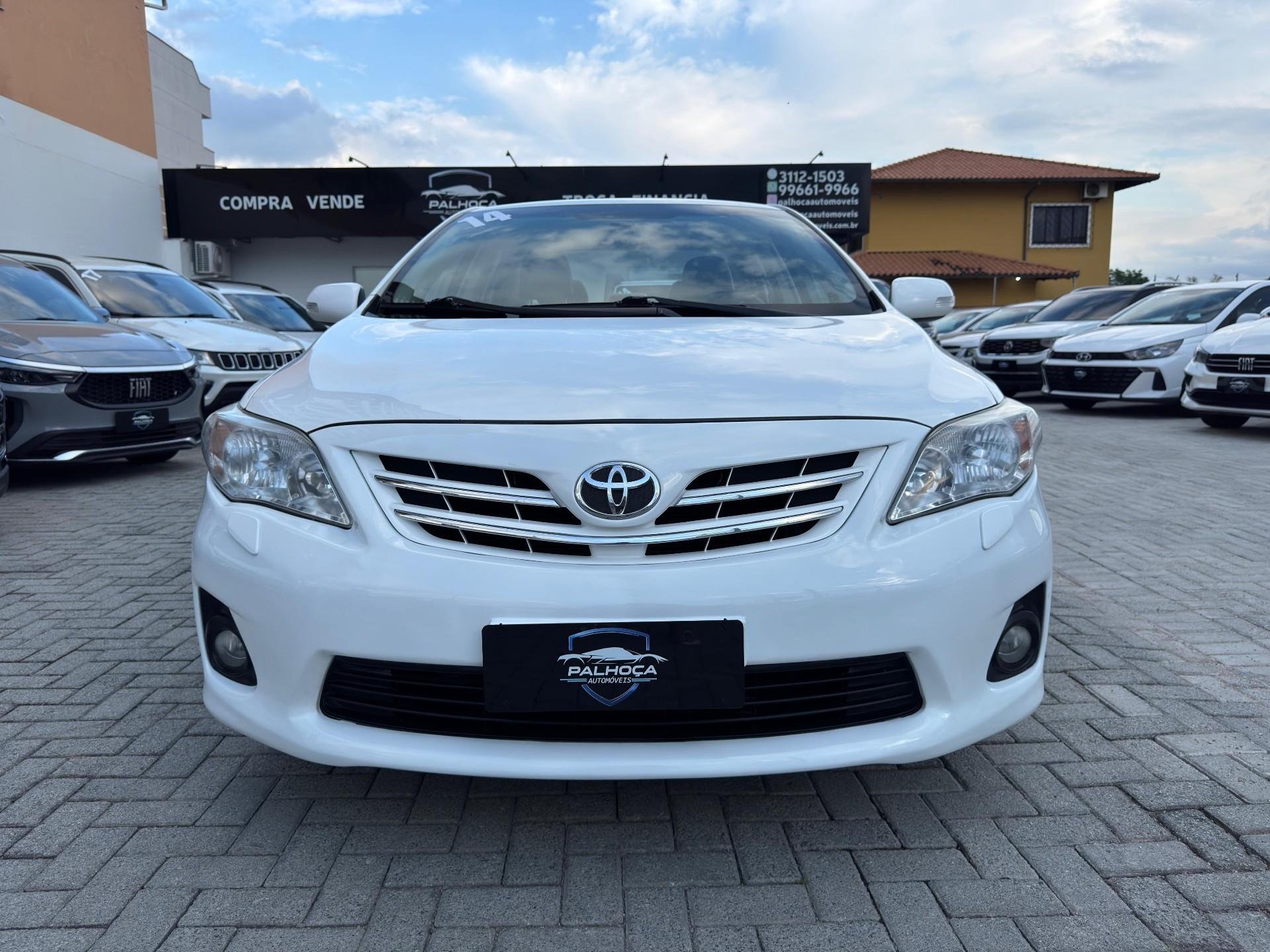 Toyota Corolla ALTIS/A.Premiu. 2.0 Flex 16V Aut na cor Branco em Palhoça / SC - 778831