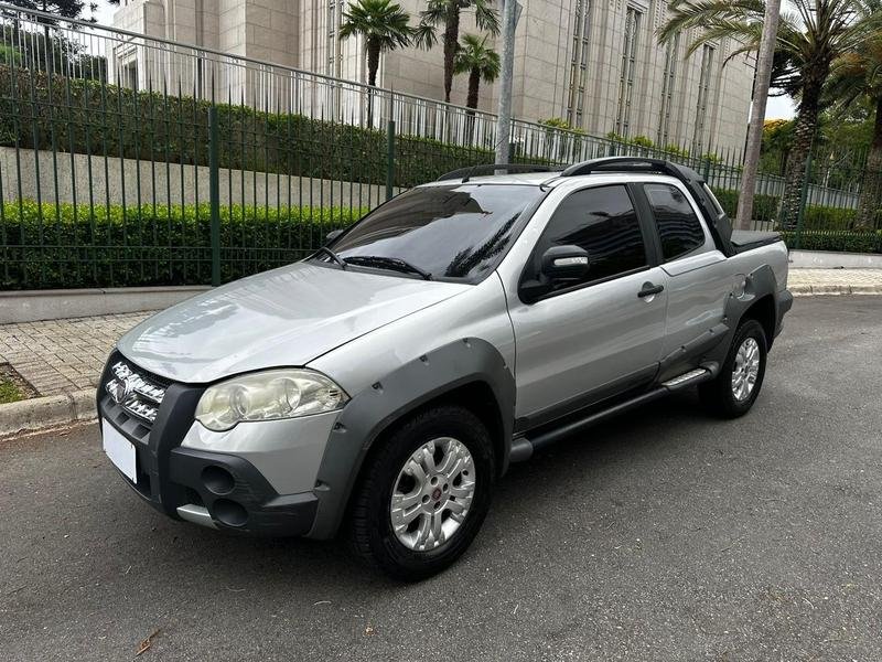 Alfa Romeo 147 2.0 16V 148cv 4p Semi-Aut. na cor Prata em Curitiba / PR - 778856