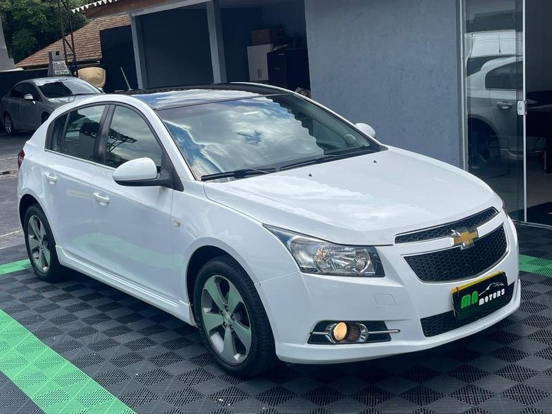 Chevrolet Cruze LT 1.8 16V FlexPower 4p Mec. na cor Branco em Curitiba / PR - 779117