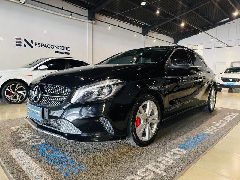 Mercedes-Benz A-200 Urban 1.6 TB 16V 156cv Aut. na cor Preto em Curitiba / PR - 779723