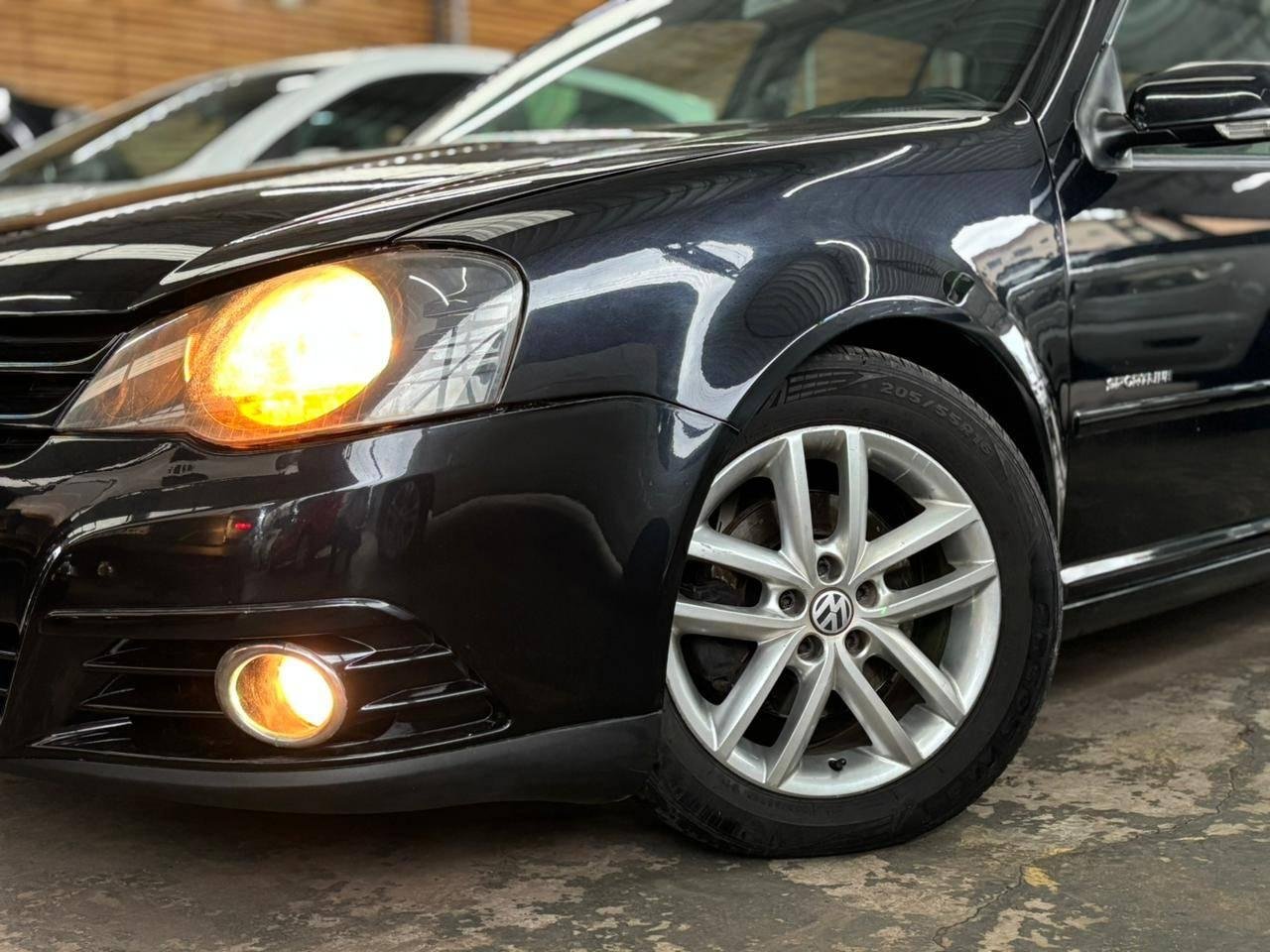 Volkswagen Golf Sportline 2.0 Mi Total F. 8V Tip. na cor Preto em Xanxerê / SC - 779785