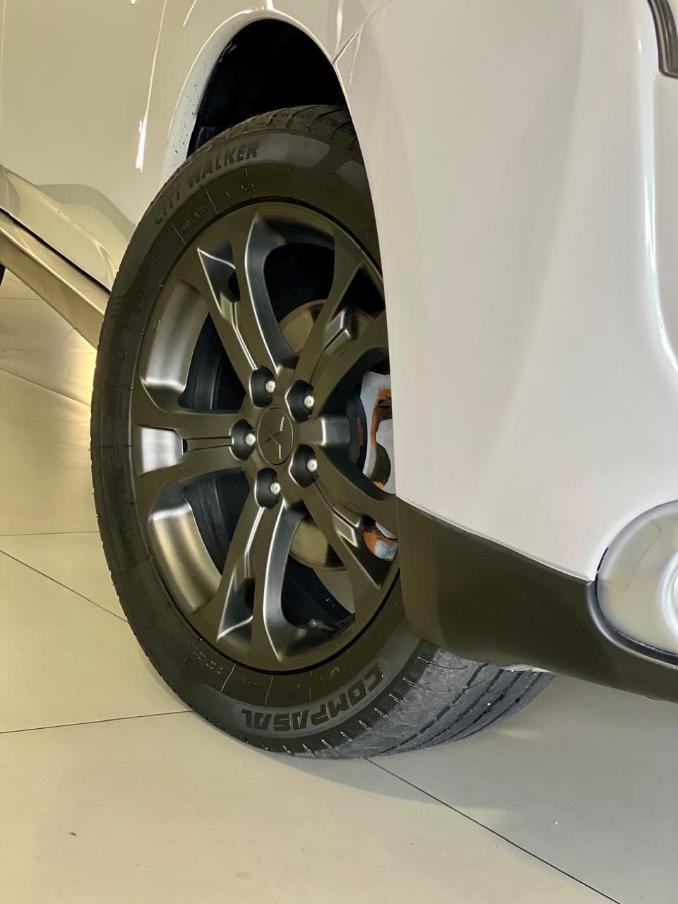 Mitsubishi OUTLANDER 2.0 16V 160cv Aut. na cor Branco em São José / SC - 780031