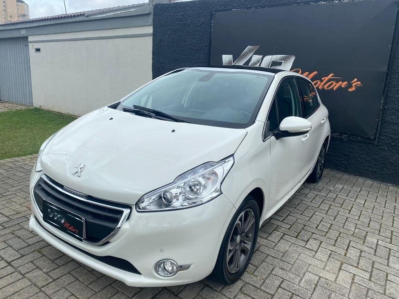 Peugeot 208 Griffe 1.6 Flex 16V 5p Mec. na cor Branco em São José dos Pinhais / PR - 780070