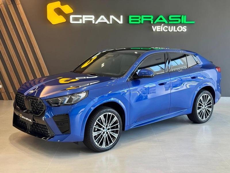 BMW X2 SDRIVE 20i M Sp/M Sp 2.0 TB Flex Aut na cor Azul em Curitiba / PR - 780797