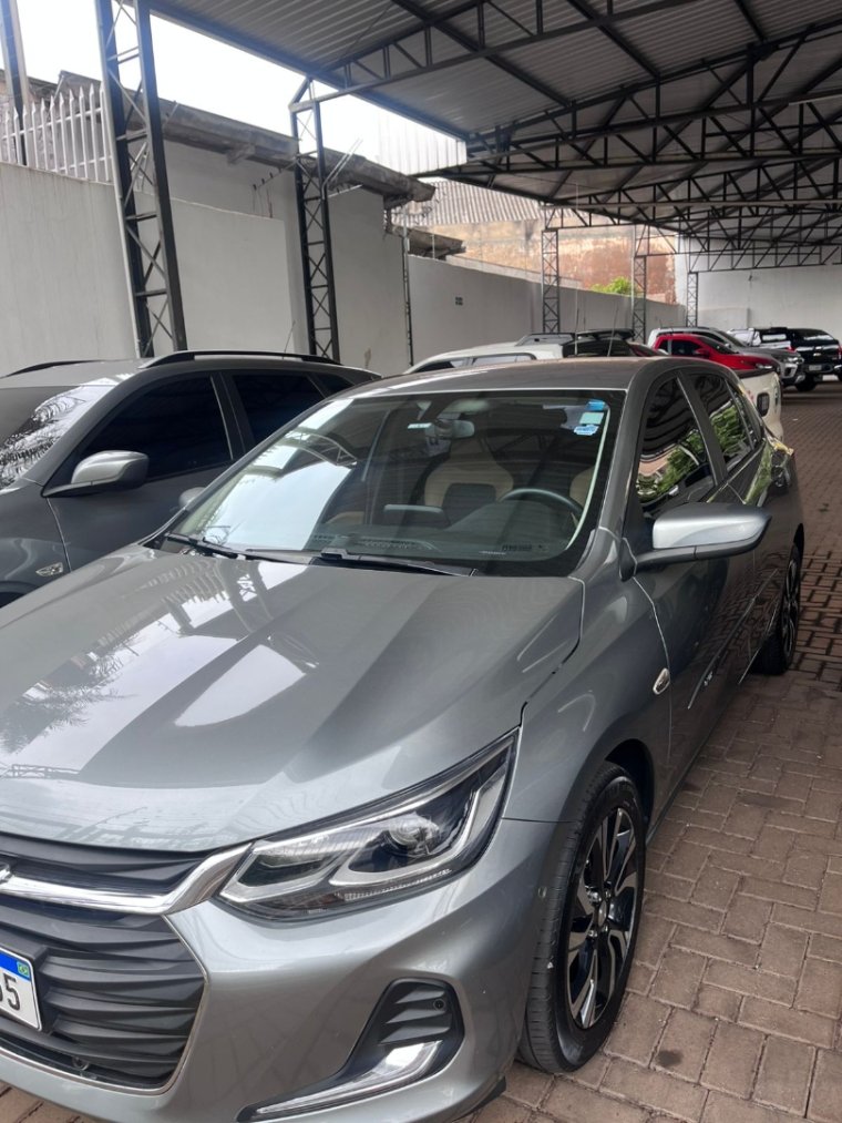 Chevrolet Onix HATCH PREM. 1.0 12V TB Flex 5p Aut. na cor Cinza em Apucarana / PR - 781066
