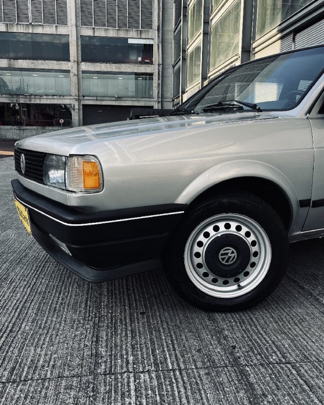 Volkswagen Parati GL 1.8 Mi/ Club 1.8 Mi 2p e 4p na cor Prata em Curitiba / PR - 781611