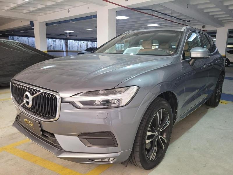 Volvo XC60 D-5 MOMENTUM 2.0 AWD Diesel 5p na cor Cinza em Florianópolis / SC - 781693