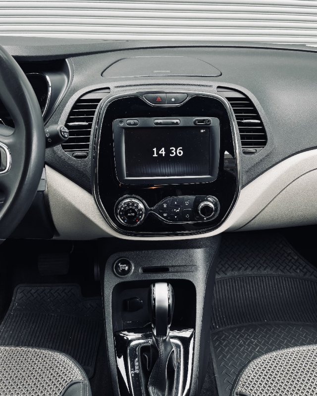 Renault Captur Intense 1.6 16V Flex 5p Aut. na cor Branco em Curitiba / PR - 781701