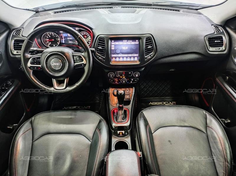 imagem de Black Hurricane 2.0 4x4 TB Aut.