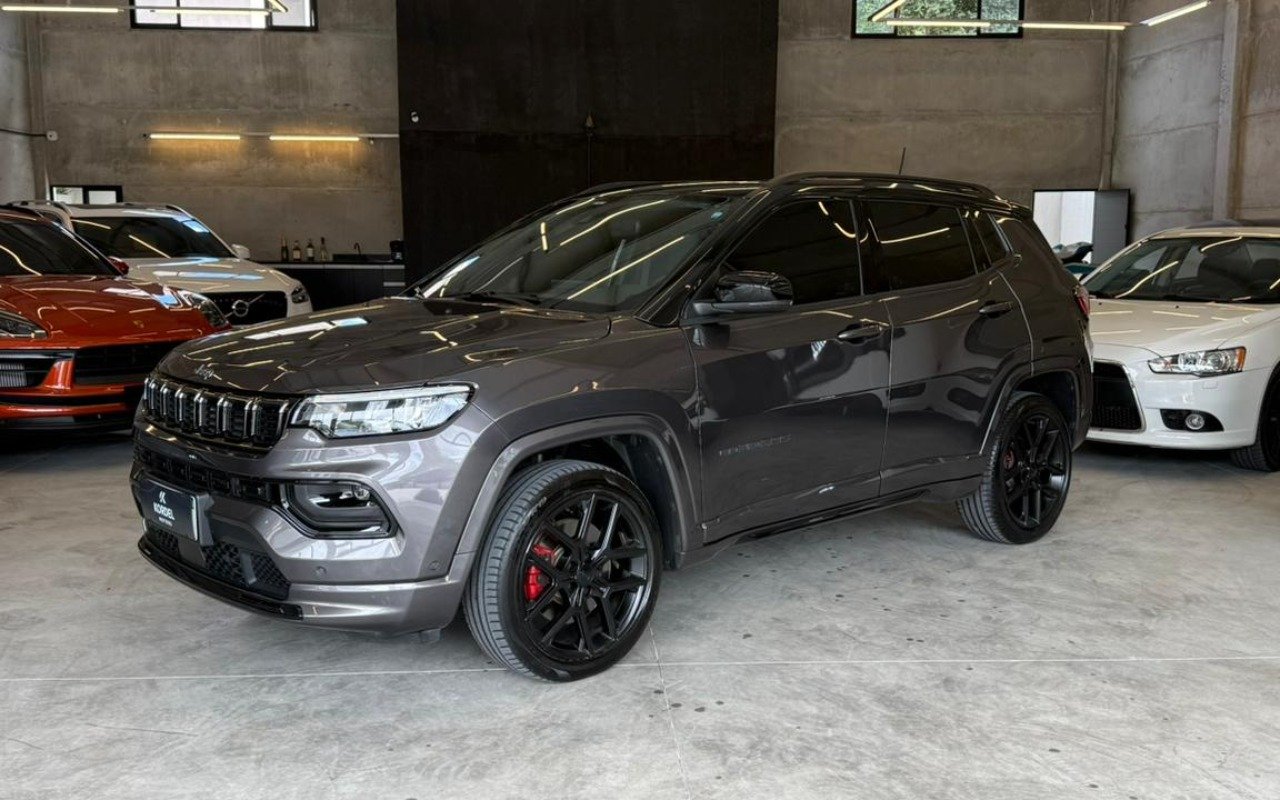 Jeep COMPASS Black Hurricane 2.0 4x4 TB Aut. na cor Cinza em Curitiba / PR - 782389