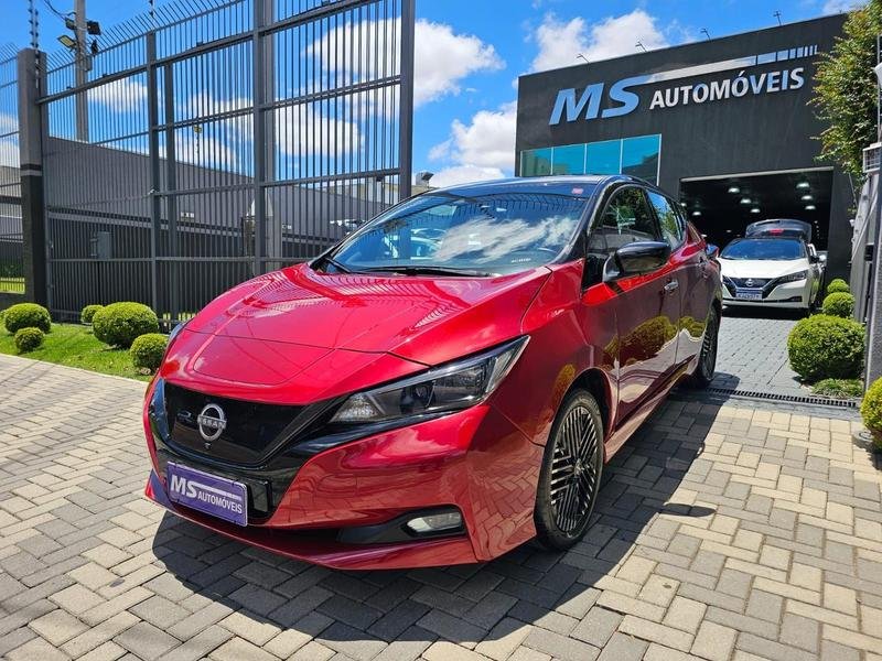 Nissan LEAF Aut. (Elétrico) na cor Vermelho em Curitiba / PR - 782812