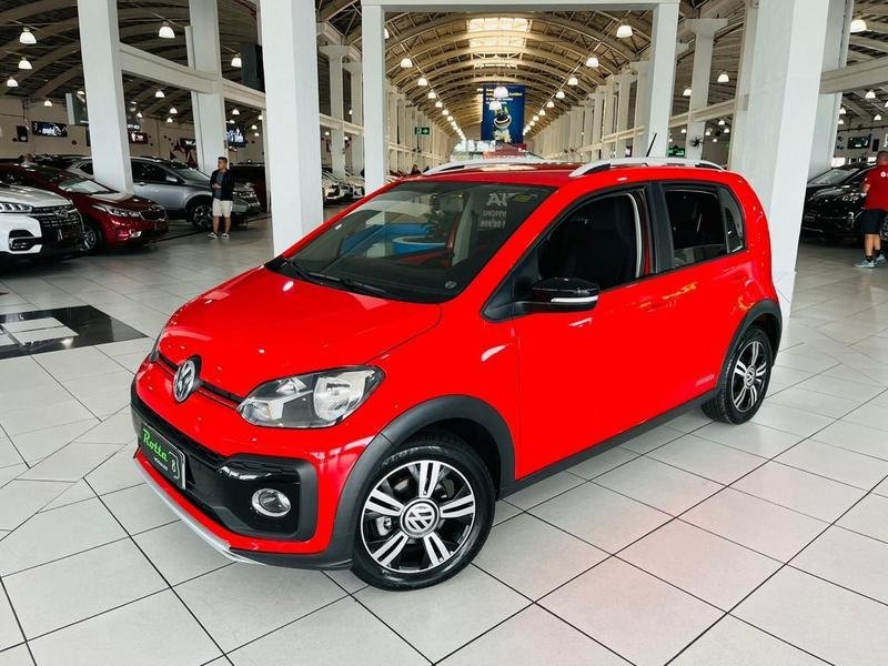 Volkswagen up! Xtreme 1.0 TSI Total Flex 12V 5p na cor Vermelho em Curitiba / PR - 785647