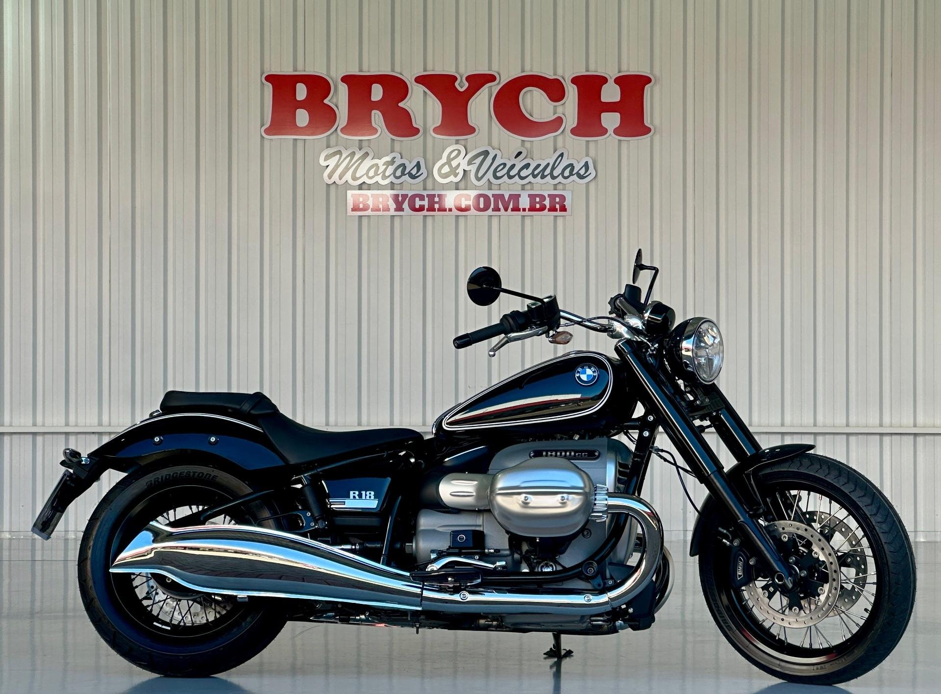 BMW R 18  na cor Preto em Pomerode / SC - 786252