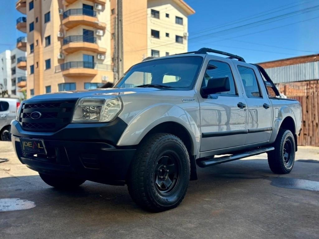 Ford Ranger XL 3.0 PSE 163cv 4x4 CD TB Diesel na cor Prata em Xanxerê / SC - 786680