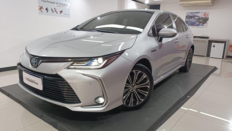 Toyota Corolla Altis Prem. 1.8 Aut. (Híbrido) na cor Prata em São José dos Pinhais / PR - 786787