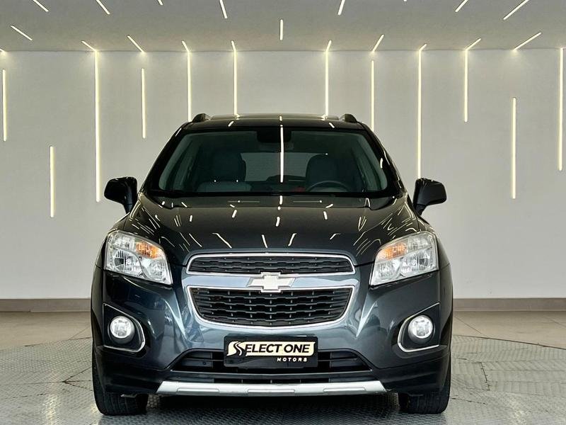 Chevrolet TRACKER 2.0 16v 128cv MPFI 4x4 5p na cor Cinza em São José dos Pinhais / PR - 787129