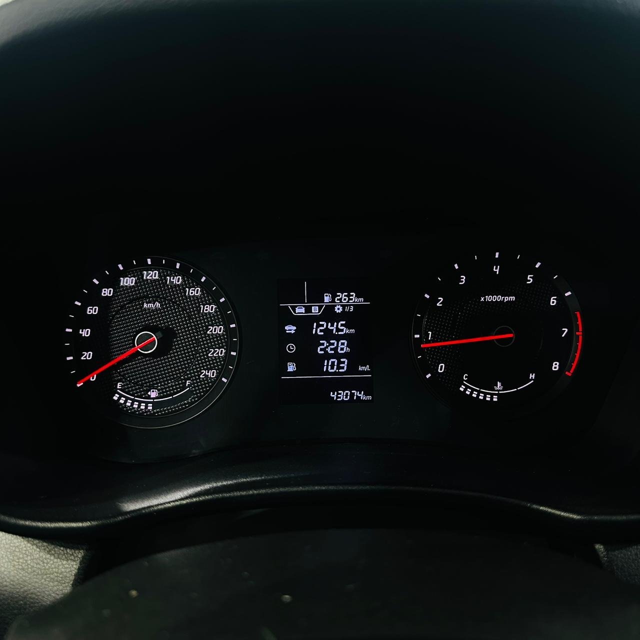 Hyundai HB20 Comfort Plus 1.0 Flex 12V Mec. na cor Branco em Ponta Grossa / PR - 787662