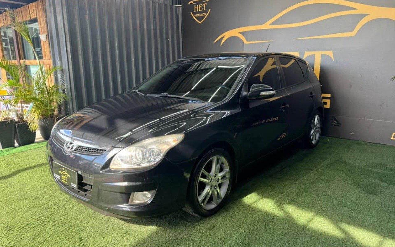 Hyundai i30 2.0 16V 145cv 5p Mec. na cor Preto no Canoas / RS - 788016