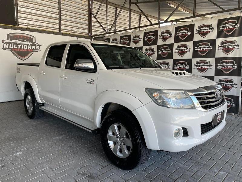 Toyota Hilux CD SRV D4-D 4x4 3.0 TDI Diesel Aut na cor Branco em Curitiba / PR - 788030